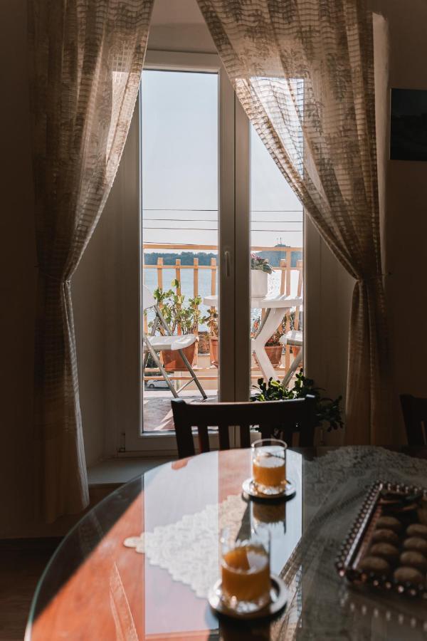Arya Apartment 시베니크 외부 사진