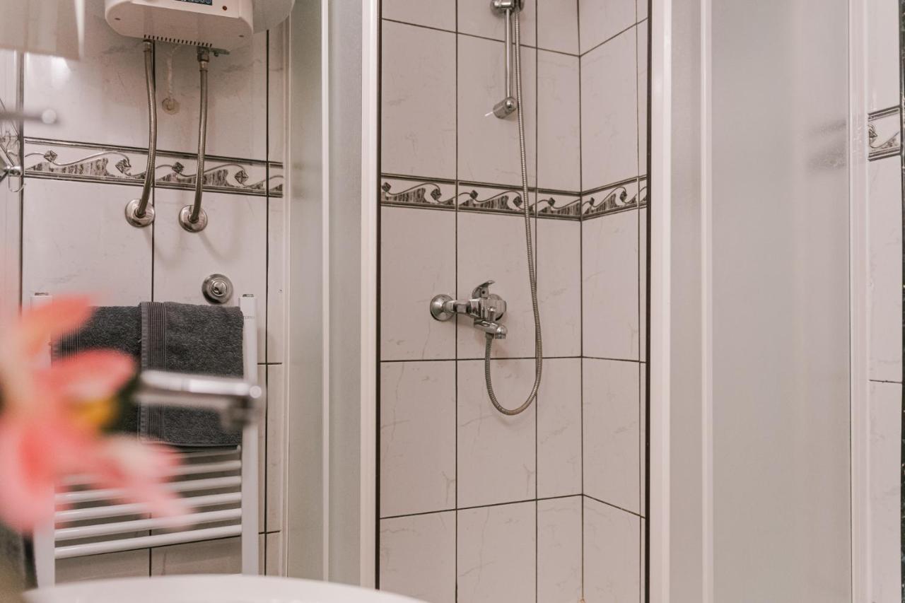 Arya Apartment 시베니크 외부 사진