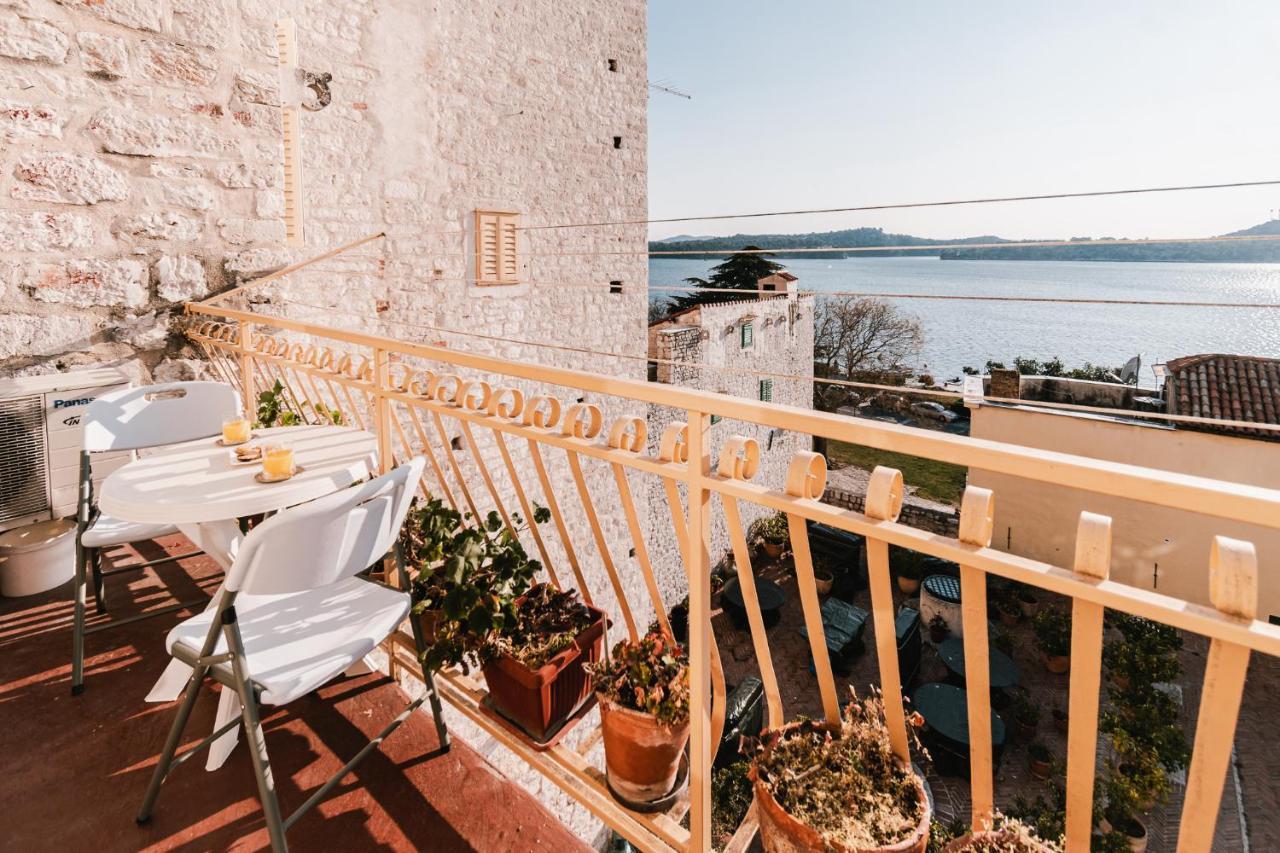 Arya Apartment 시베니크 외부 사진